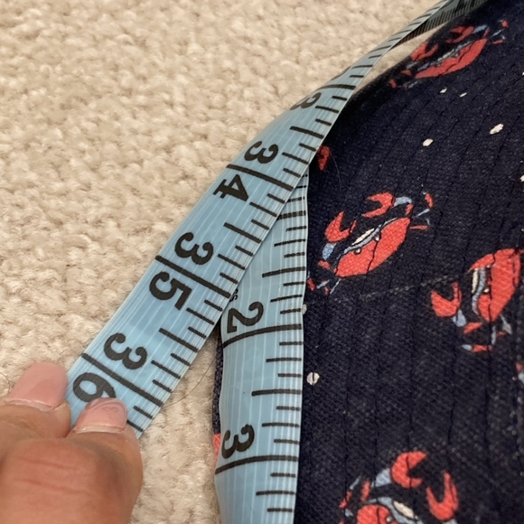 Preloved Naj Oleari Women's Coral Crab Patterned Navy Bucket Hat - Unique - Picture 10 of 10